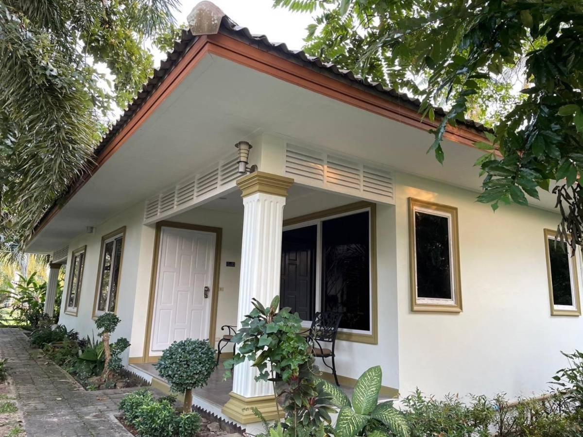 Vacation Garden Villa Thalang Kültér fotó