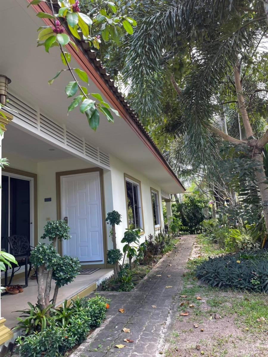 Vacation Garden Villa Thalang Kültér fotó